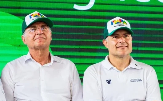Renan Filho distribui máquinas agrícolas a municípios alagoanos