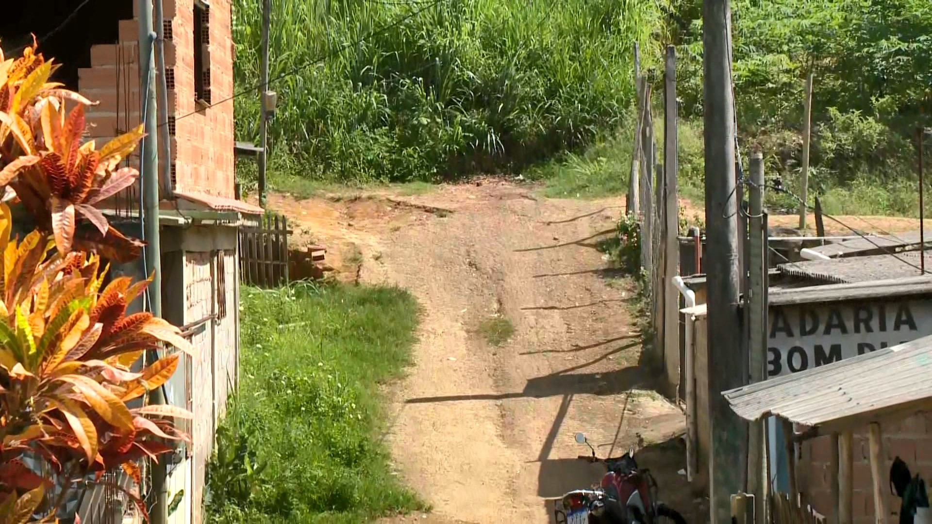 Mãe localiza filho morto após espancamento brutal na Grande Vitória