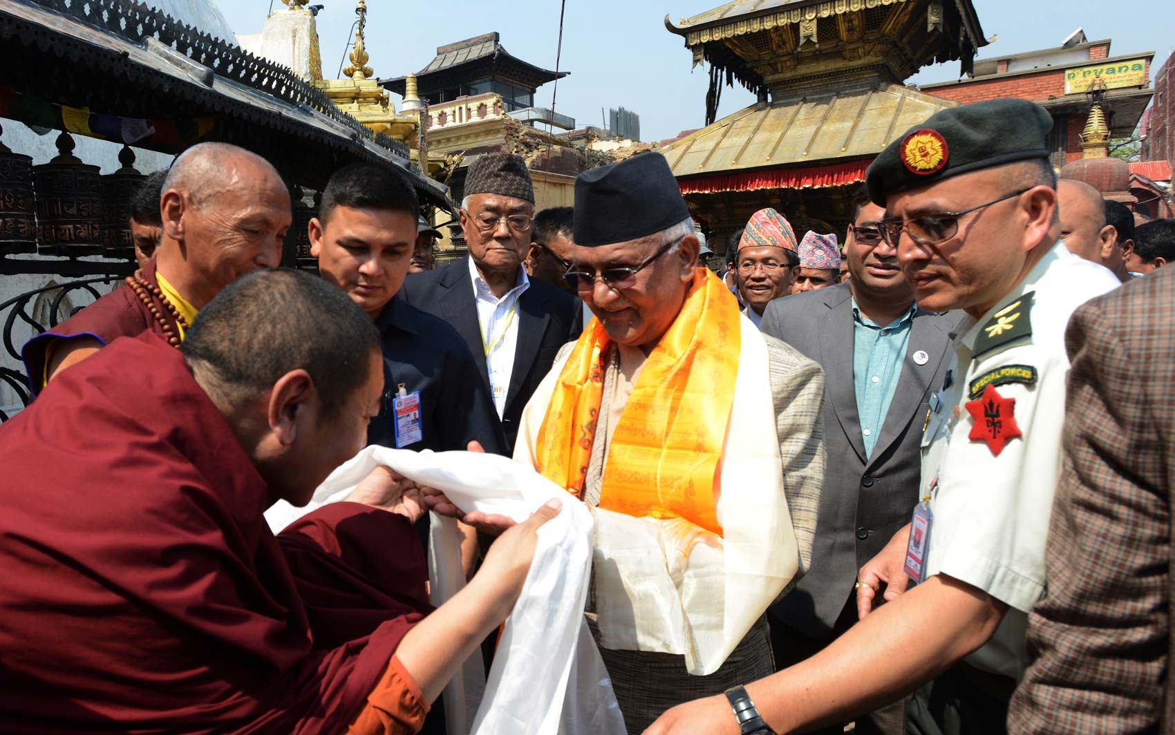 Ex-premiê do Nepal é preso por mortes em protestos históricos