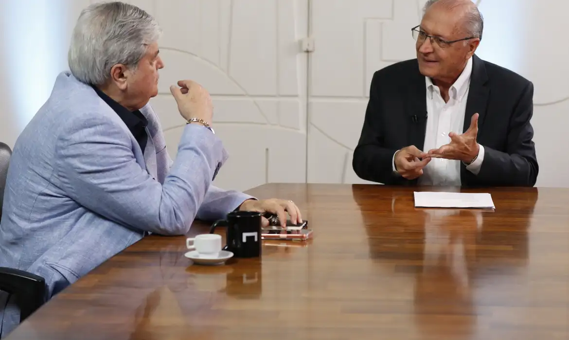 Alckmin cobra investigação rigorosa na fraude do Banco Master