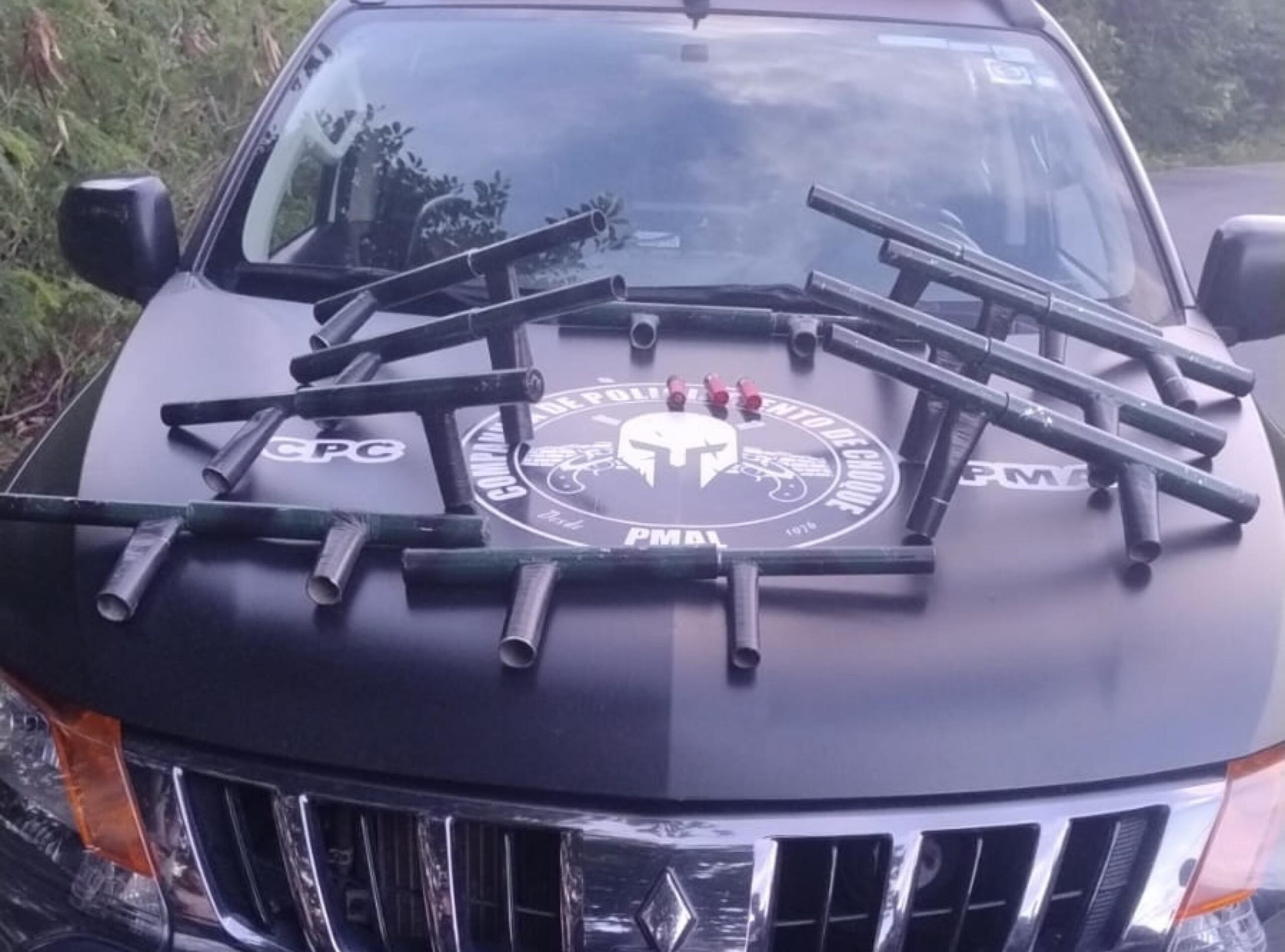 Polícia Militar apreende armas artesanais no Pontal da Barra