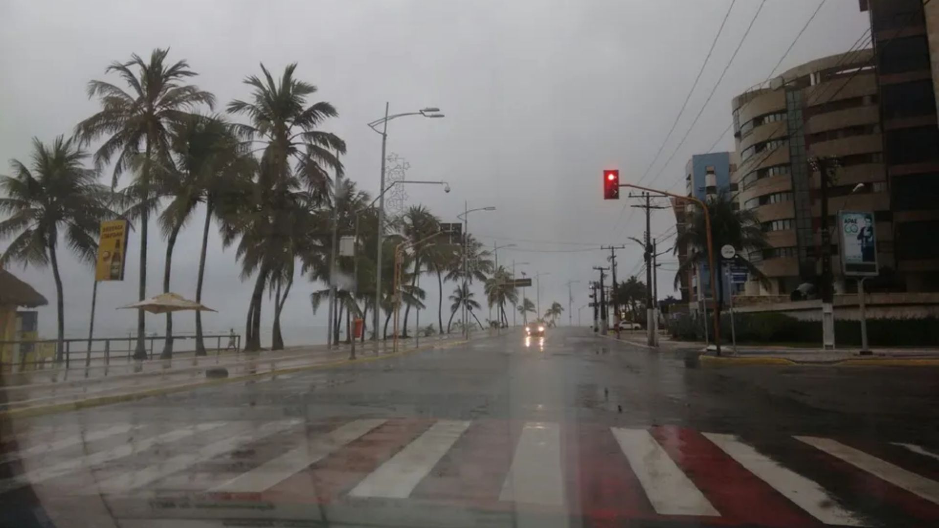Alagoas em Alerta Máximo: Chuvas Torrenciais Ameaçam Região até Terça-feira, Exigindo Resposta Coordenada