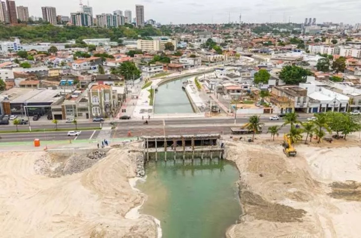 Alerta em Maceió: Chuvas Intensas Arrastam Cinco Operários em Obra Vital no Vale do Reginaldo