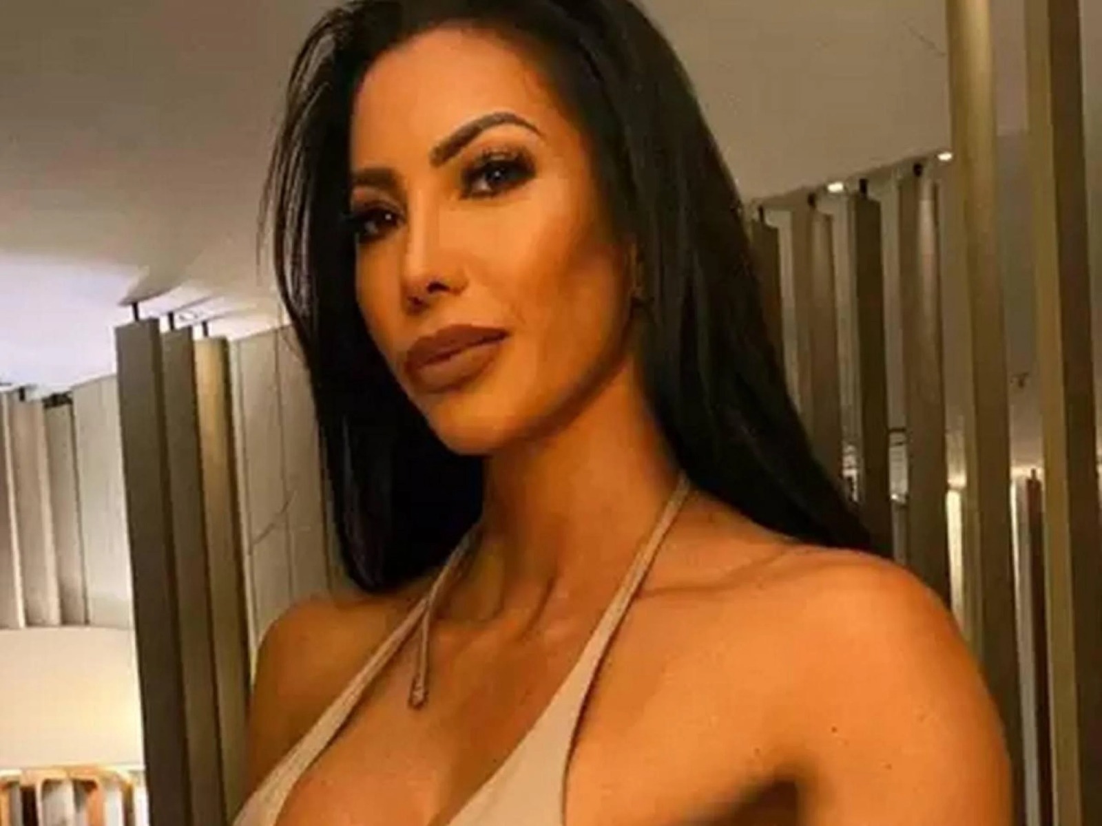 A Nova Fronteira da Monetização Digital: Ex-esposa de Ronaldo Fenômeno e o Debate em Torno do OnlyFans