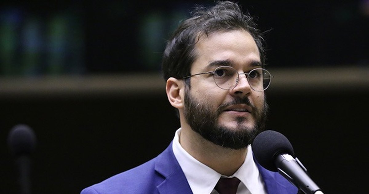 Movimentação Estratégica: Túlio Gadêlha Adia Filiação ao PSD e Consolida Chapa de Raquel Lyra em Caruaru