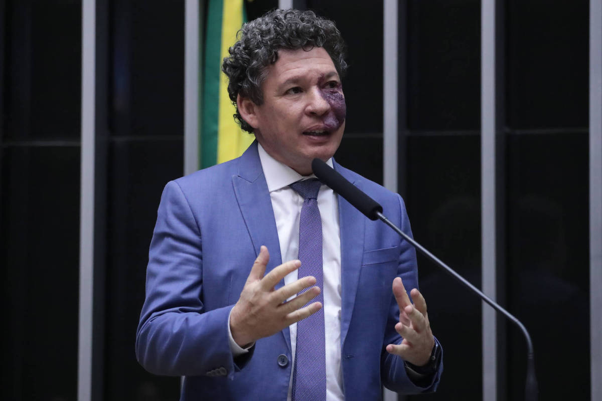 Tensões no Congresso: Proposta do Governo Lula para Fim da Escala 6×1 Gera Atrito e Reacende Debate Trabalhista