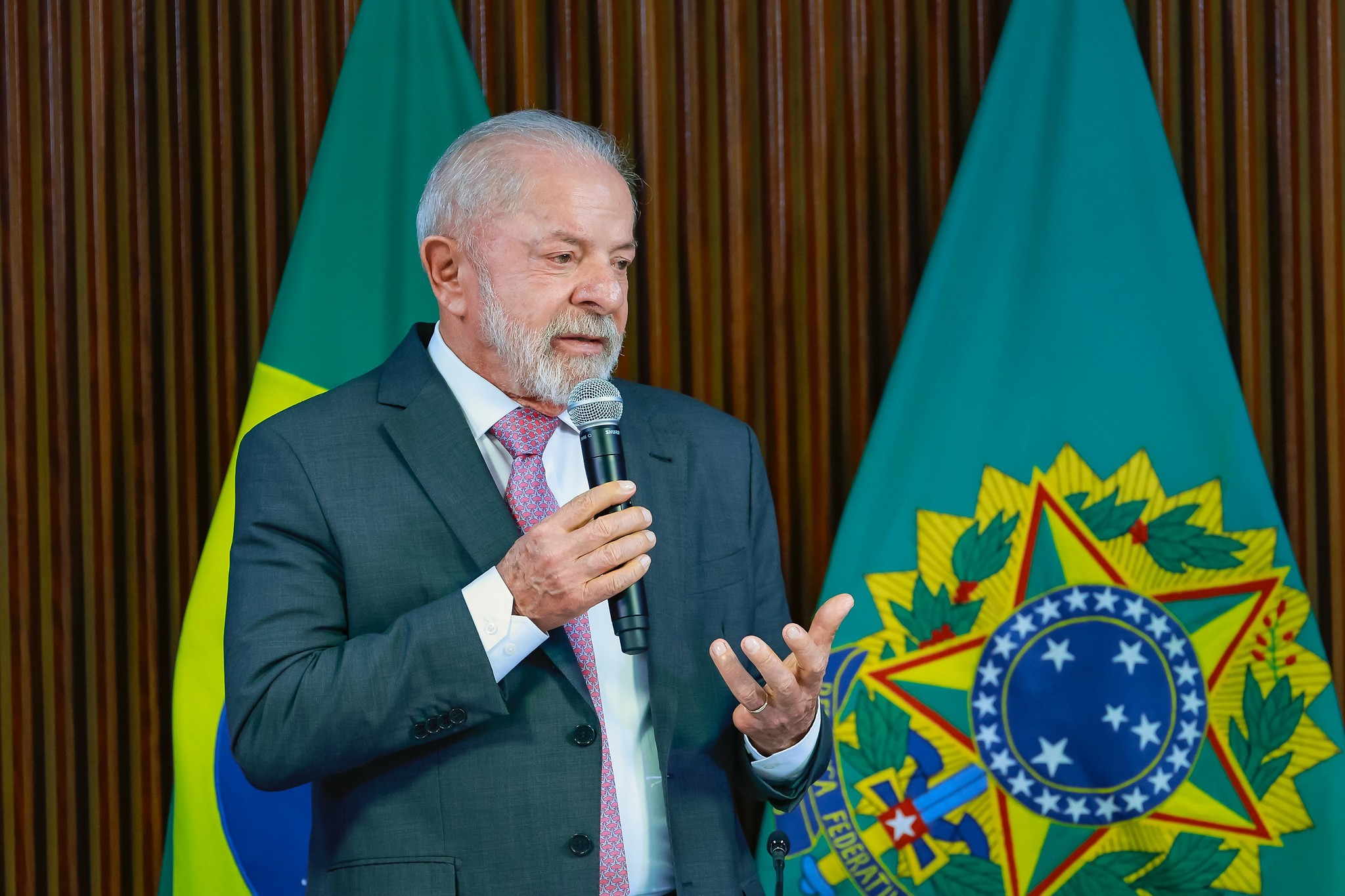 Crise de Articulação e Votações Cruciais Ameaçam Agenda do Governo Lula no Congresso