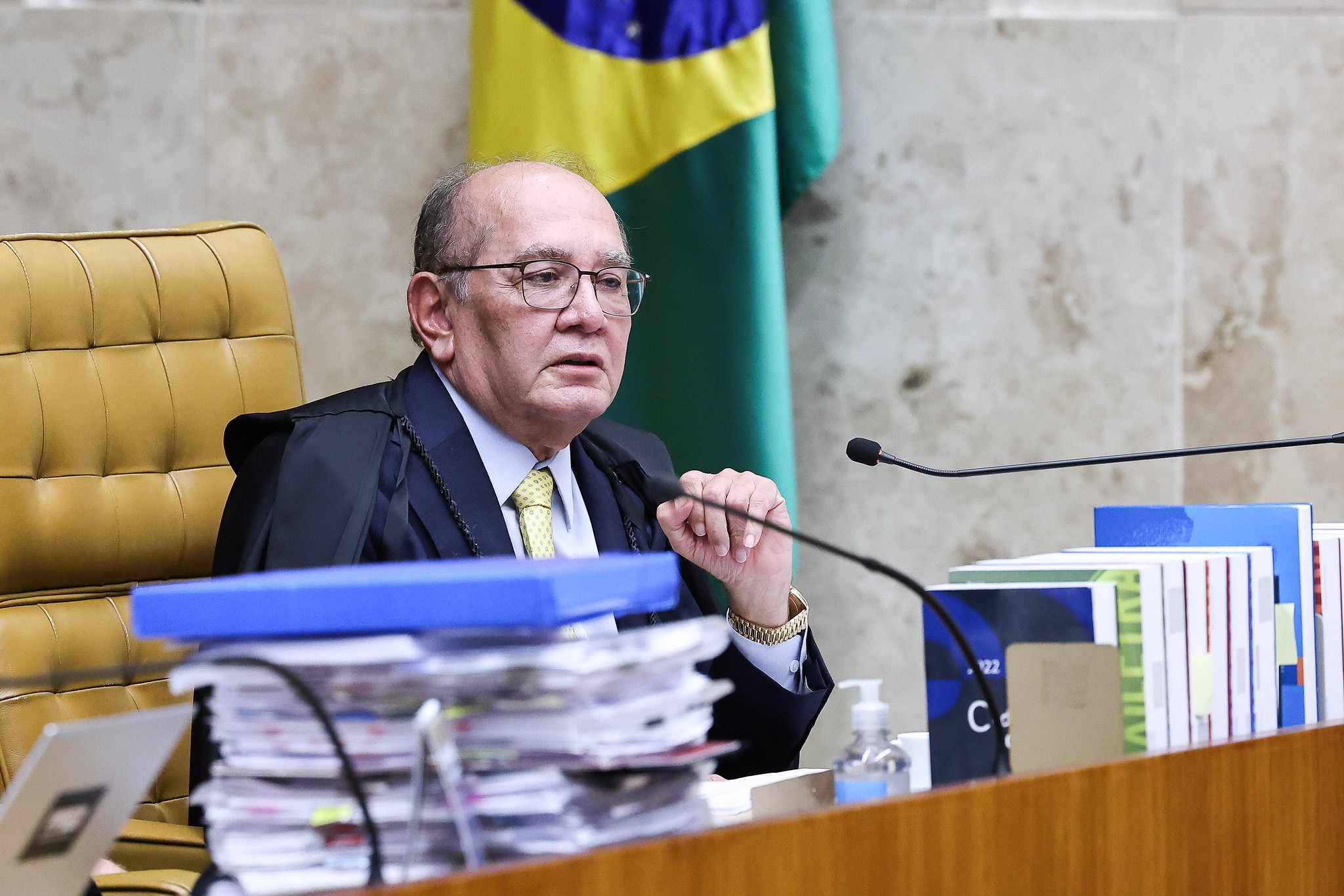 Crise Institucional: Gilmar Mendes Aciona PGR Contra Senador por Abuso de Autoridade Após Tentativa de Indiciamento de Ministros do STF