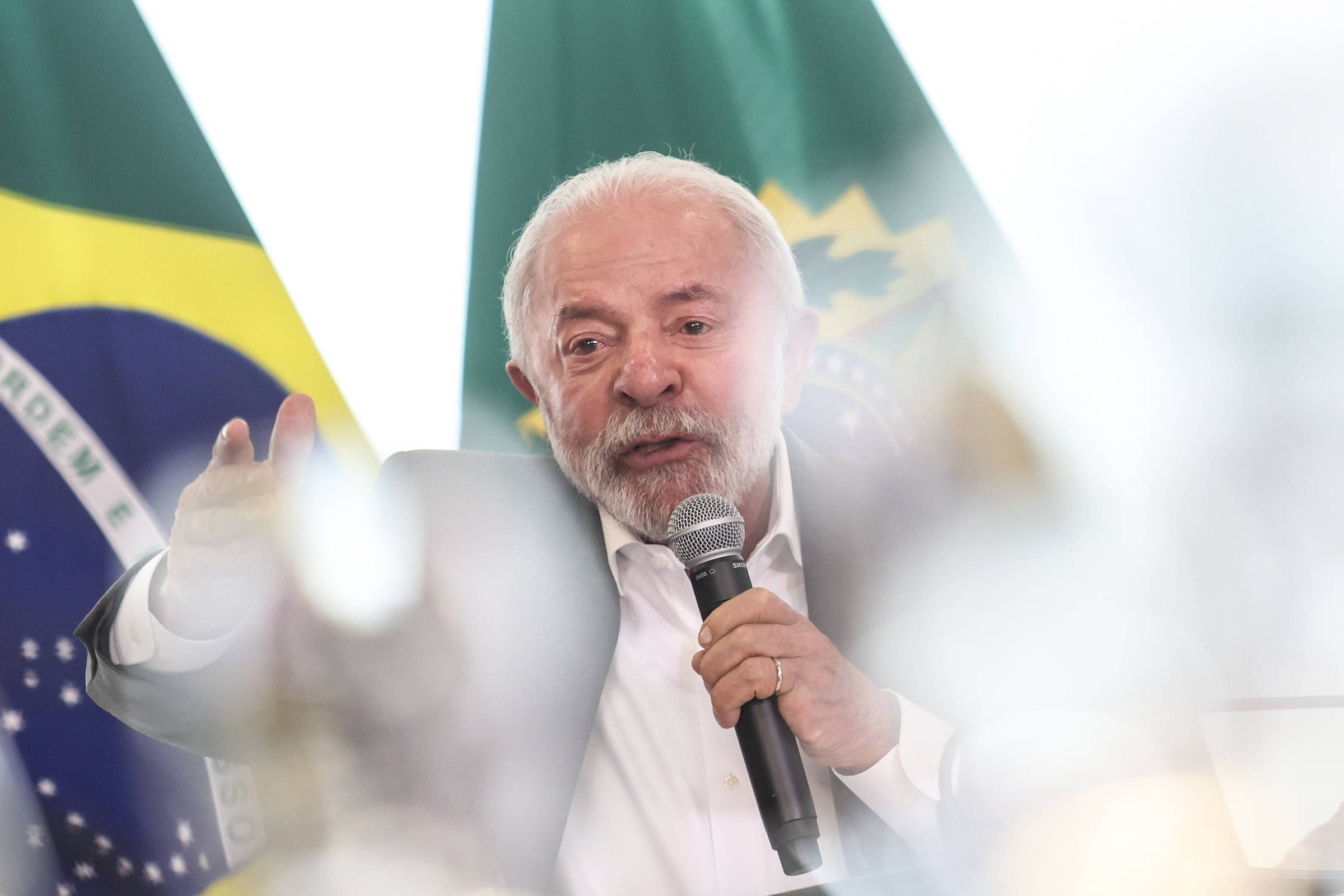 Governo Lula Intensifica Diálogo com Evangélicos e Conservadores em Estratégia Pré-Eleitoral