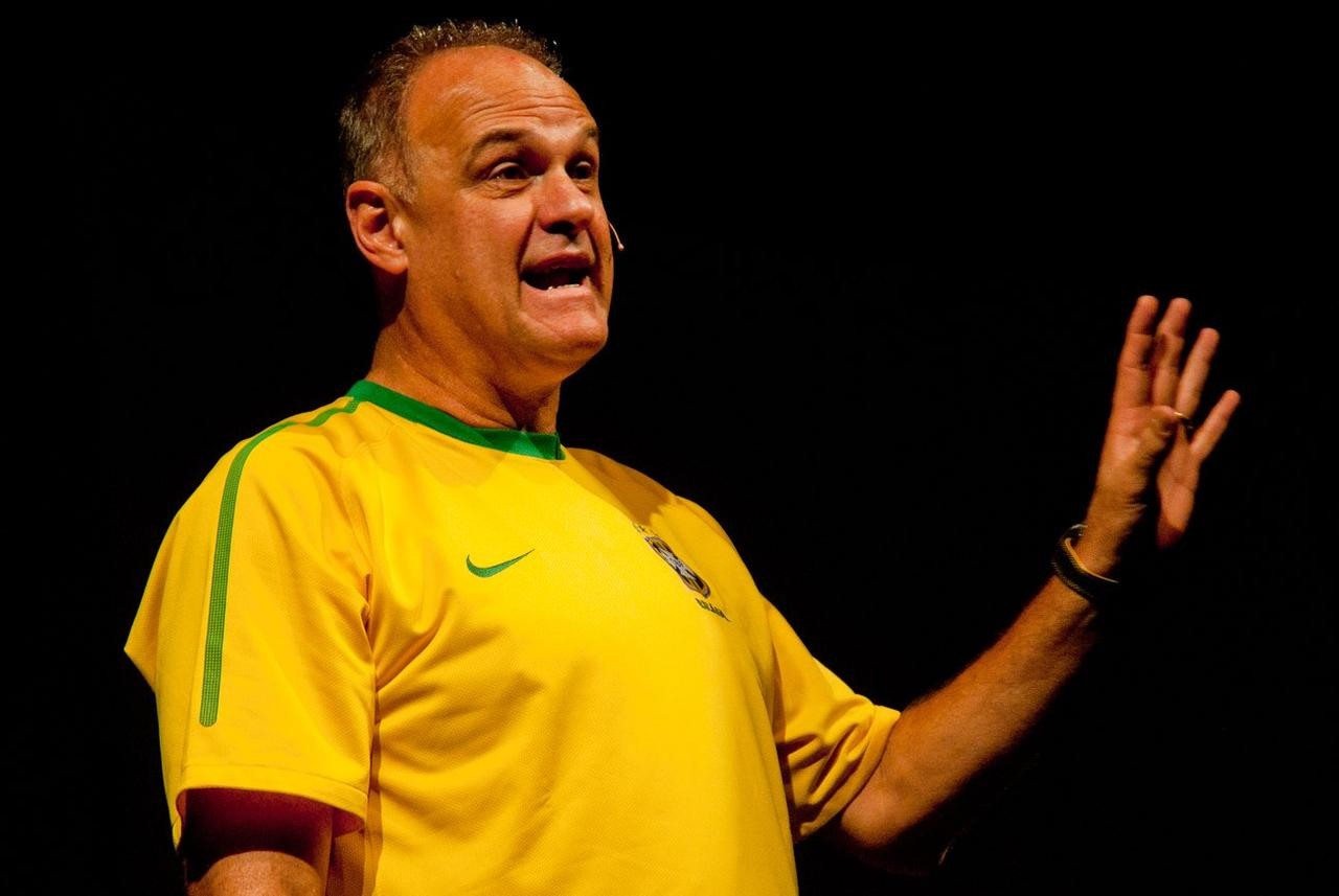 Brasil Chora a Perda de Oscar Schmidt: O ‘Mão Santa’ que Uniu a Nação Pelo Basquete