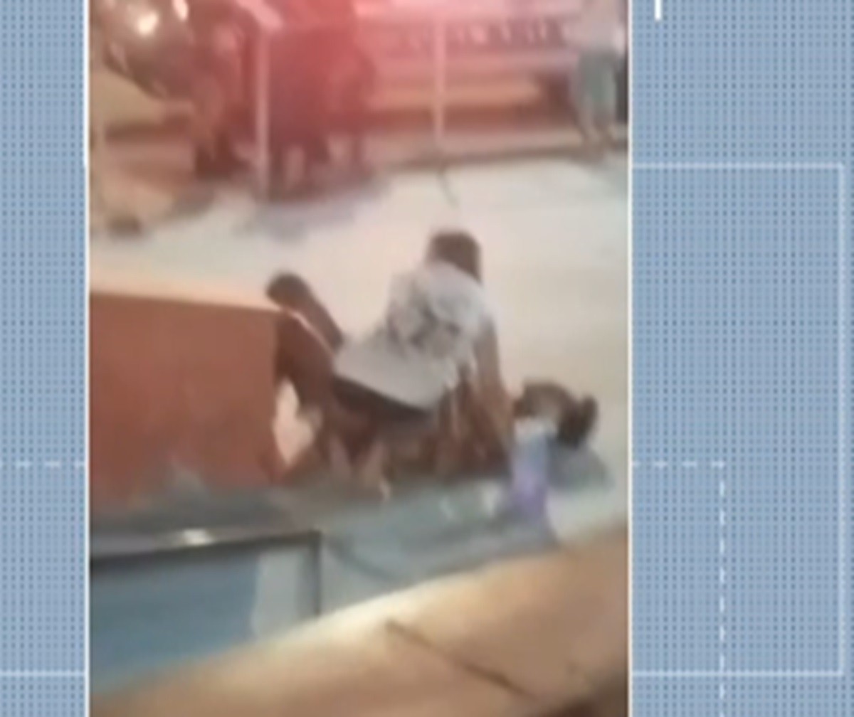 Violência Urbana Interrompe Celebração Cultural em Maceió: Dois Jovens Baleados em Praça Pública