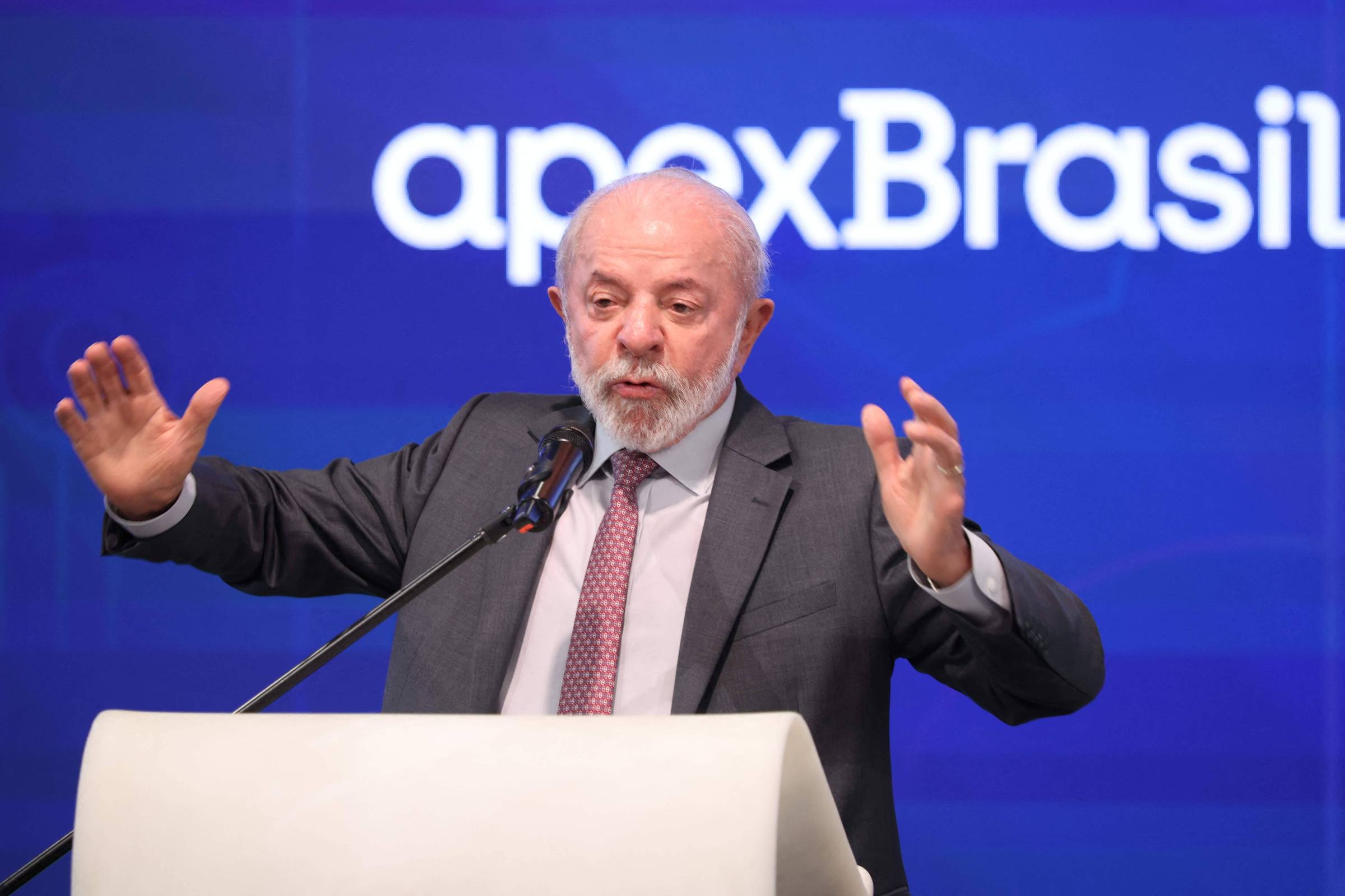 Brasil Lidera Debate Global sobre Energia Verde em Hannover e Desafia Barreiras Europeias