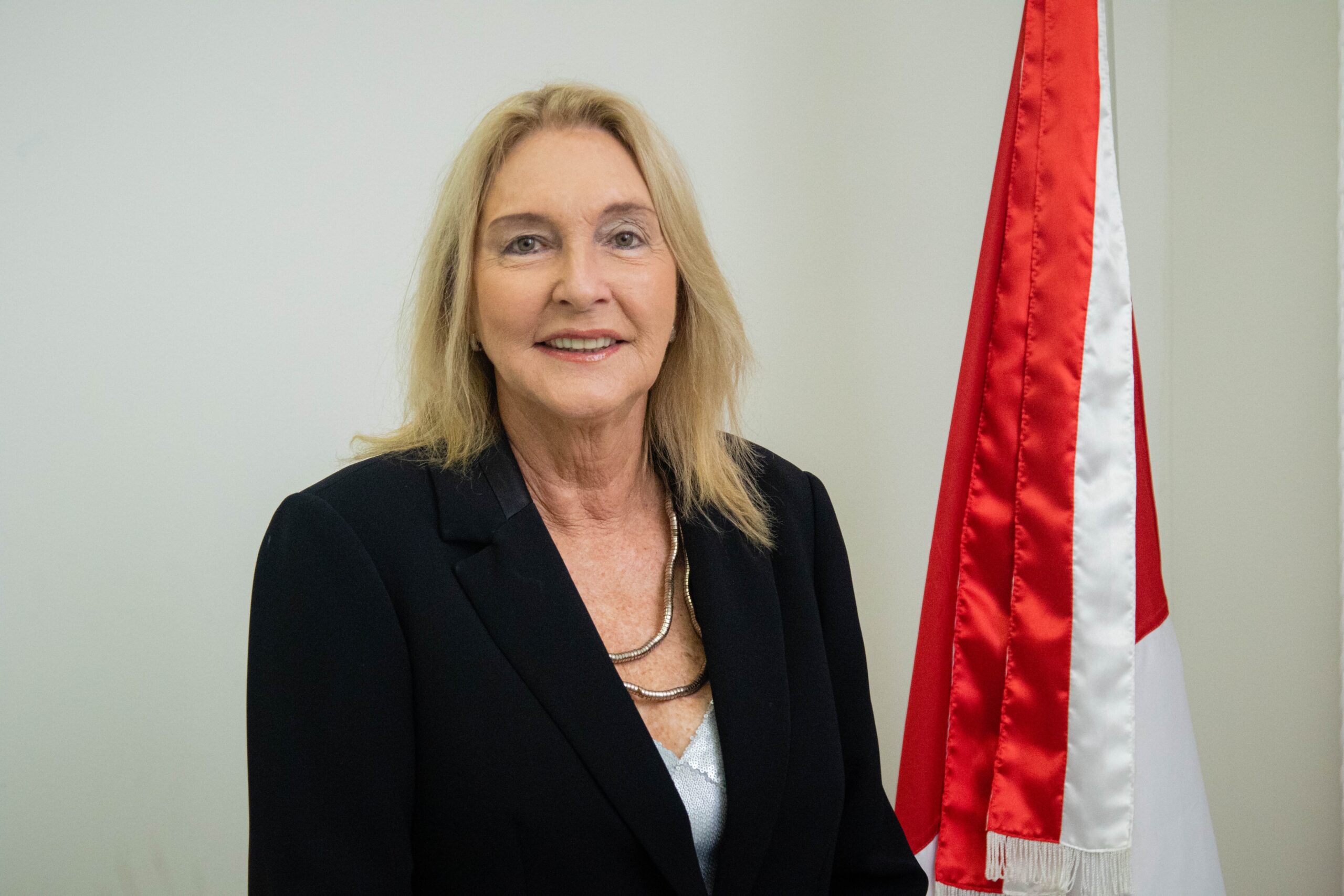 Reviravolta Política Agita Alagoas: Kátia Born Retorna à Seades e Denuncia Impacto de Nova Aliança no Cenário Eleitoral