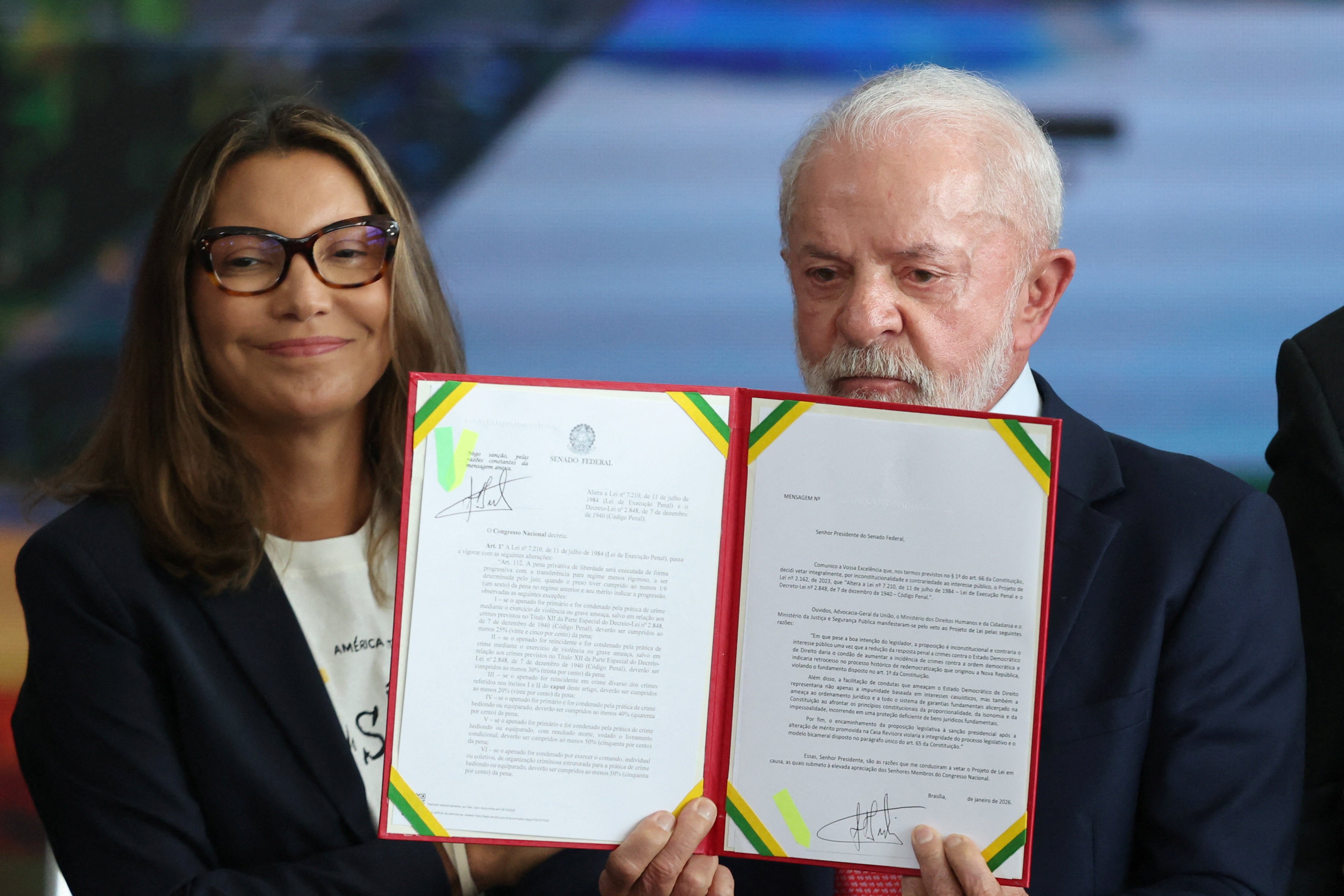 Congresso Redefine Limites Institucionais com Rejeição Inédita e Manobras Regimentais
